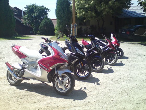 mit kumpels unterwegs:)