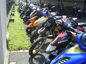 mopedz @ my schul :D