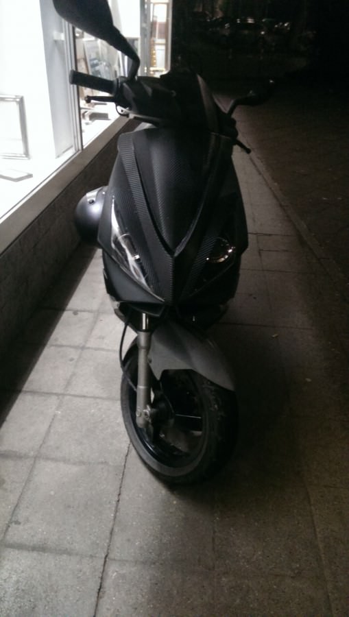 Black/Carbon-Beast Force