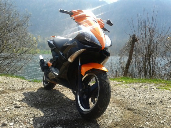 orangeblack jetts
