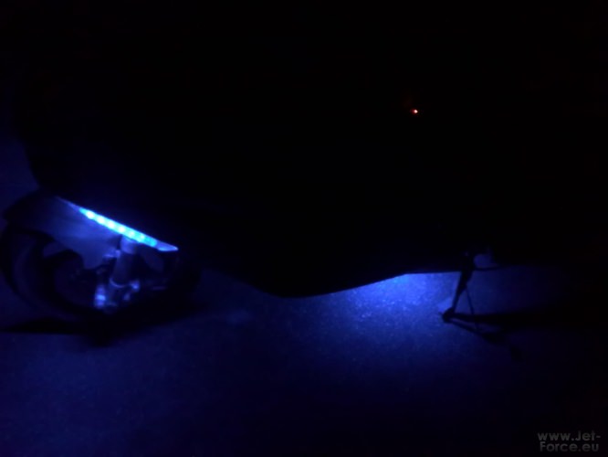 LED Einbau und wies fertig aussieht