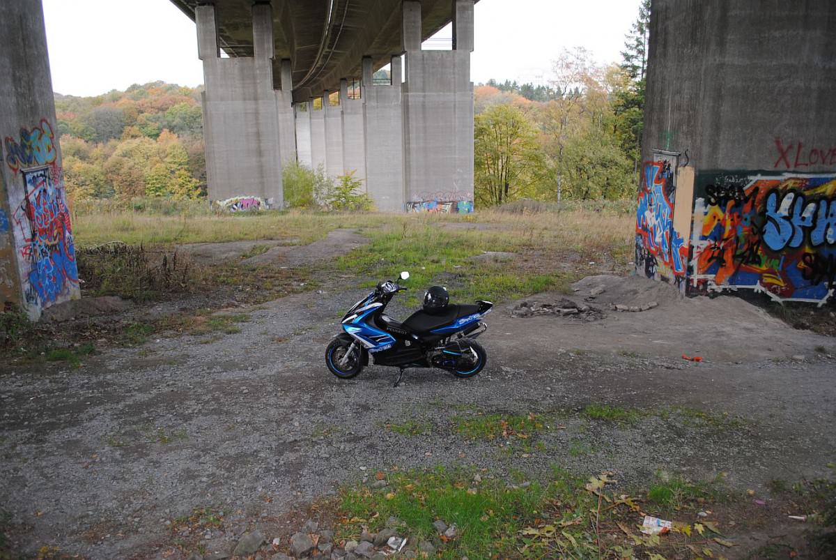 Under Pressure Of Highway