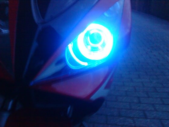 paar fotos von my angel eyes am wochenende kommt die faq zu dem einbau