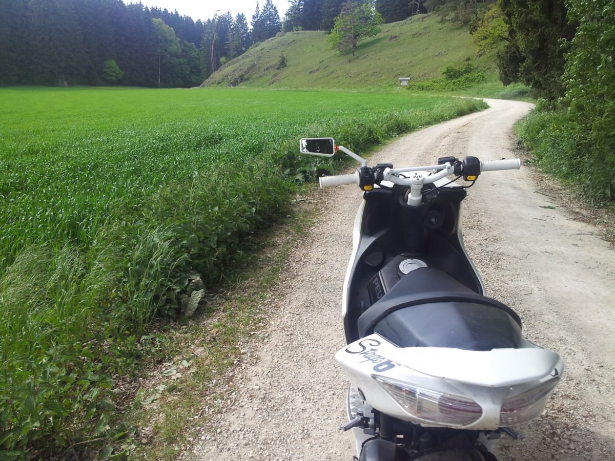 Feldwege geheizt ;)