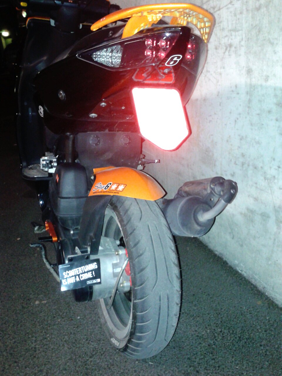 orangeblack jetts