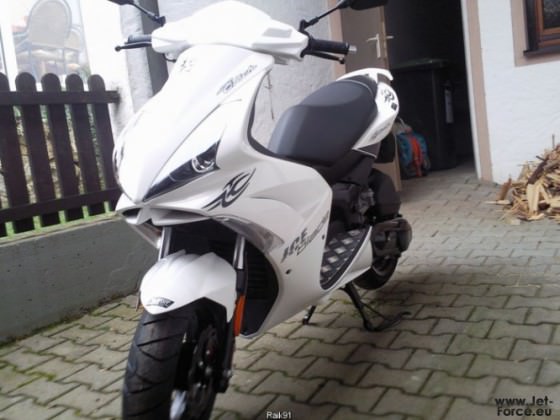 Mein bissher noch Hässlicher Roller^^