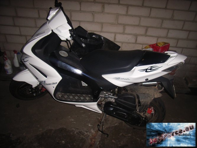 RIMG0007.JPG