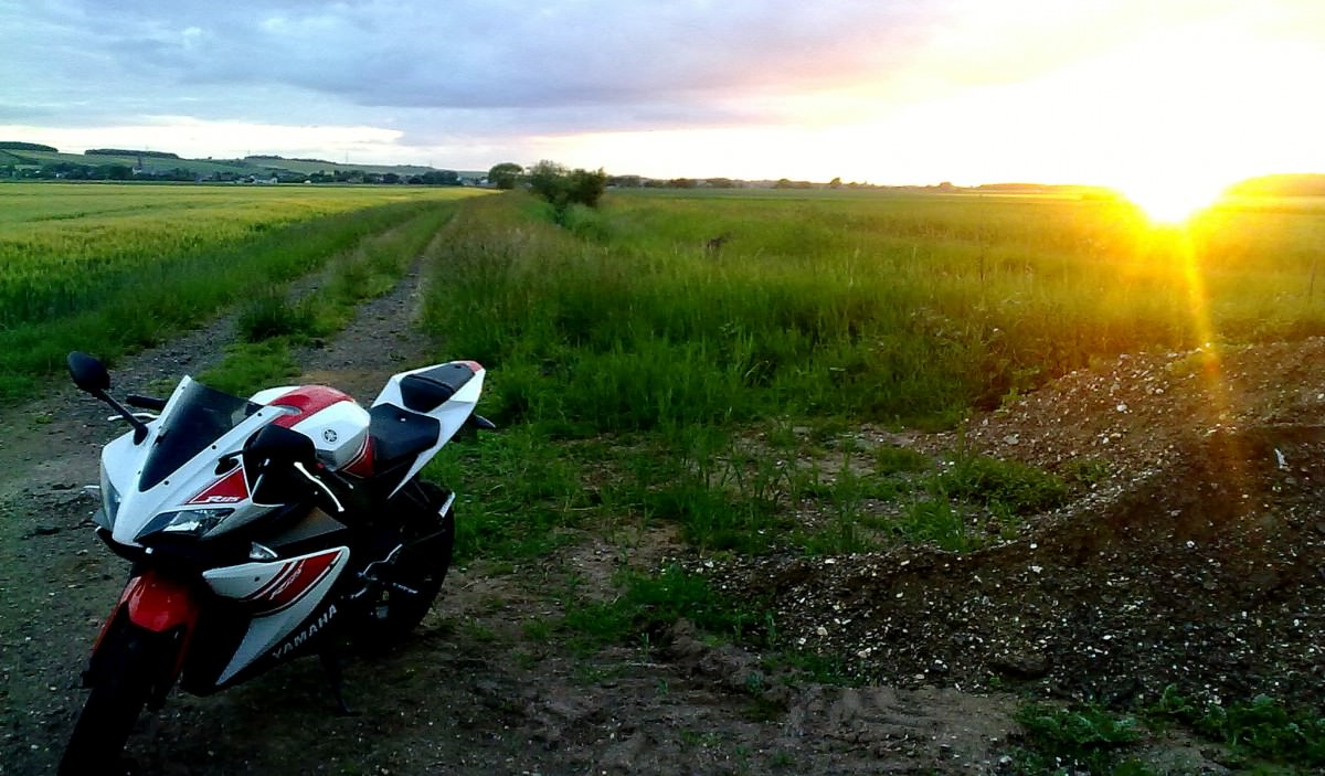 meine R feat. sunset & landscape (: