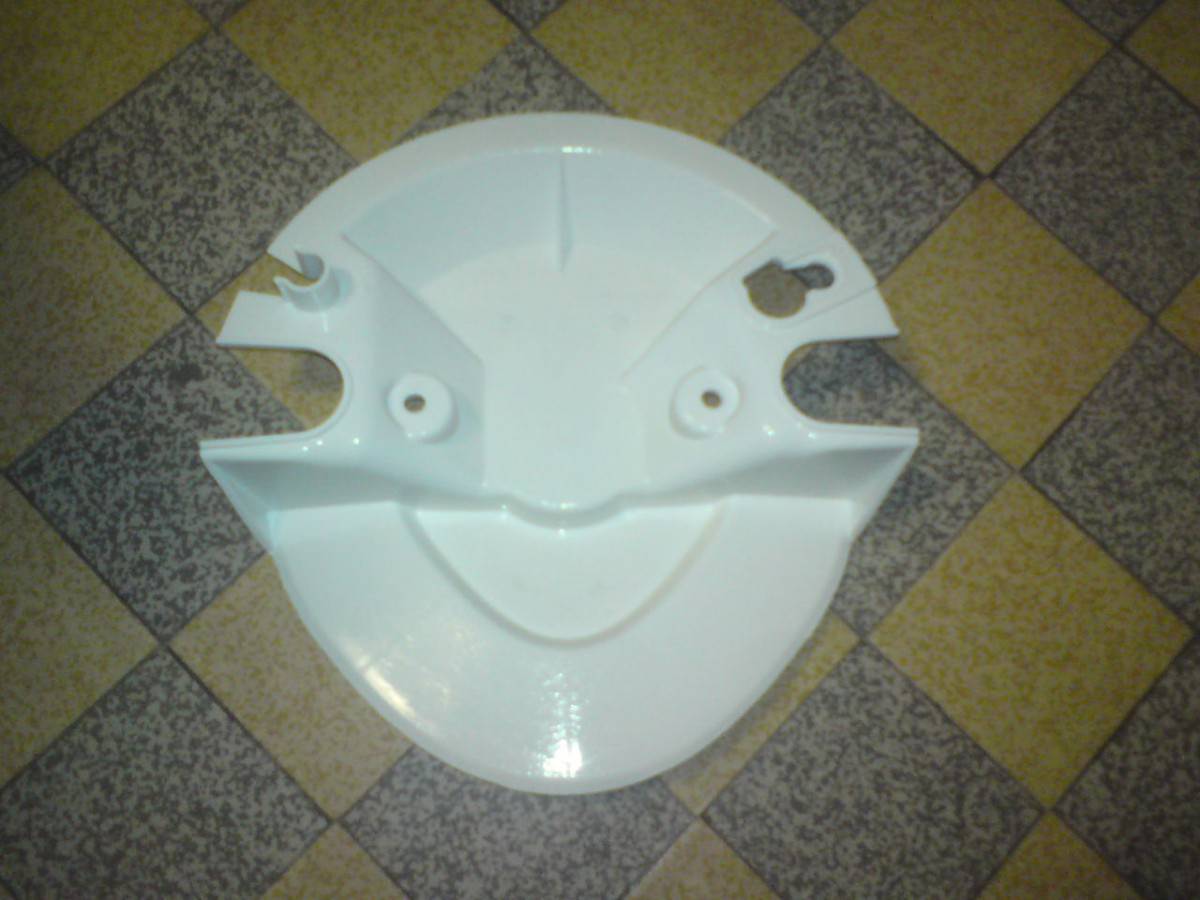 soo leute :D heute die restliche teilen lackiert und alles zusammen gebaut ;) hier jetzt mal nur die lackierten teile