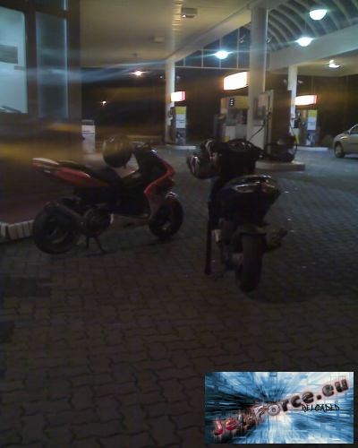 Dr.Dre91 und ich nachts anner Tanke^^
