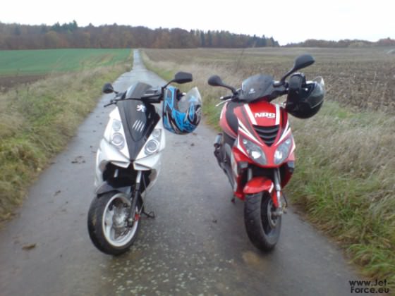 Mein Scooter und der vom Kollegen