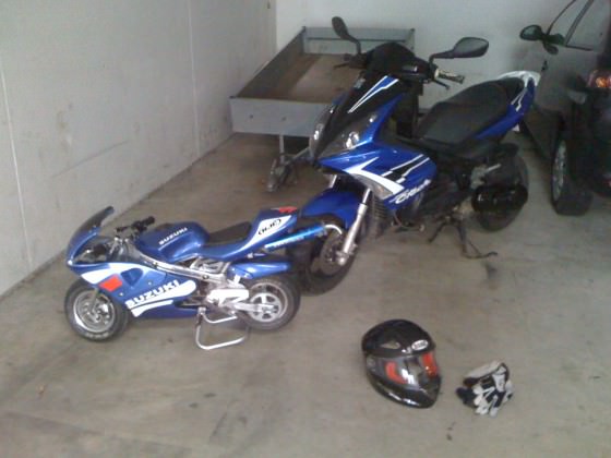 Jet und mein geiles PocketBike ;D