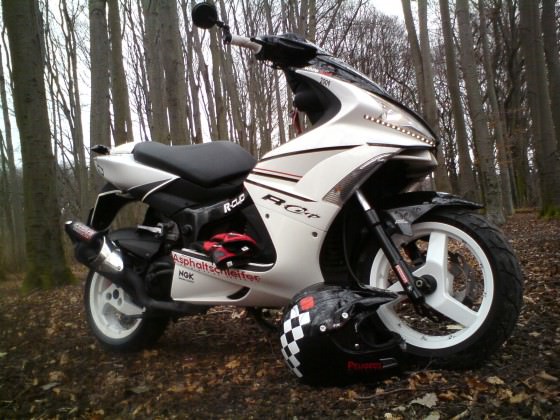 Scooter/Hanchen+Helm