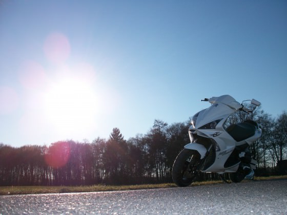 i like the sun, i love my Blade..<3