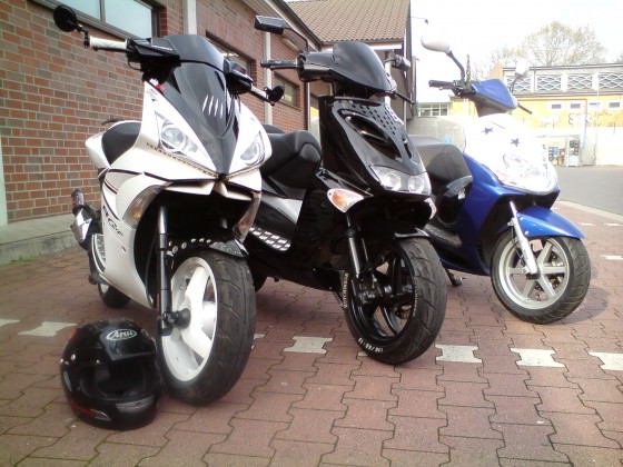 Yamaha?-ApriliaSR50+meiner