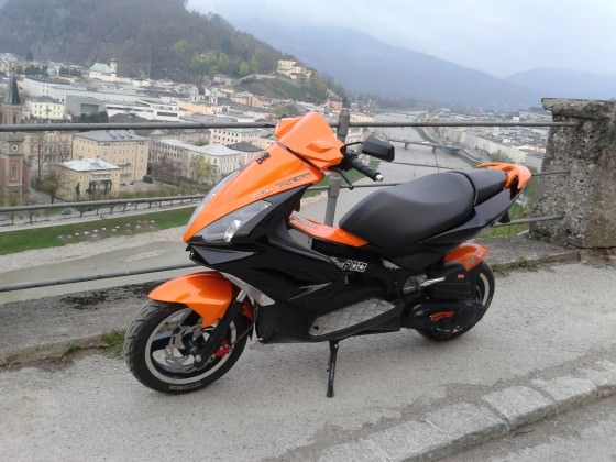 orangeblack jetts