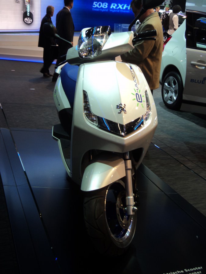 neuer peugeot roller
