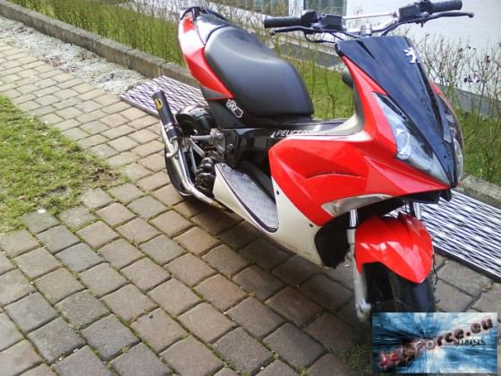 Mein Scoot. mal halbwegs geputzt :P