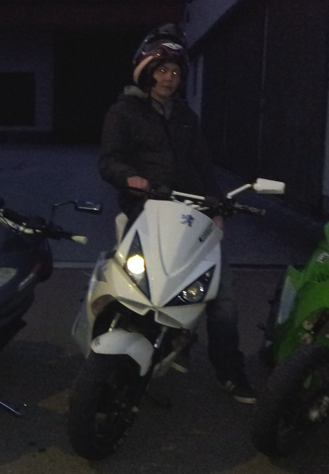 Ich und mein Roller ;D