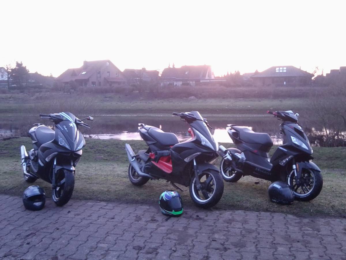 mit kumpels unterwegs gewesen :D