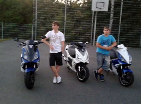 Ich links, Kumpel rechts :)