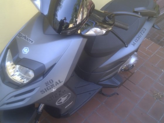 Moped Nr. 3 (Piaggio Typhoon Sport) und 4. Moped Piaggio Zip High End  ( 30 Ps 150 km/h) und 5. Aerox