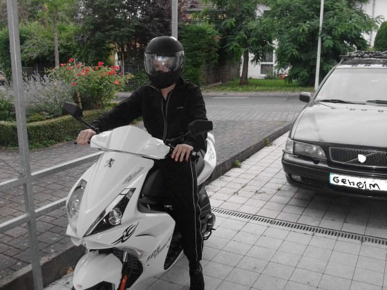 Was geht ab? Guckts euch an: