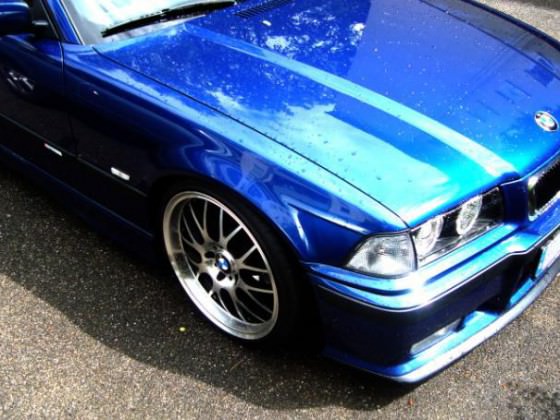 AVUSBLAU <3