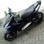 downi:)