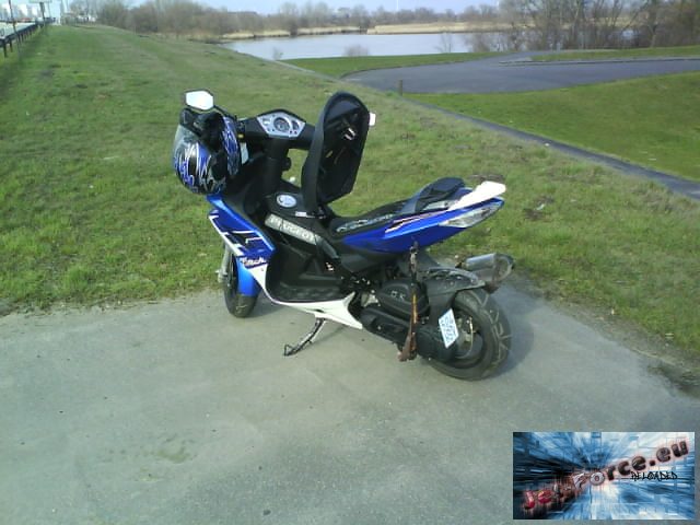 an der autobahn xd und an so einem chilligen platz :D