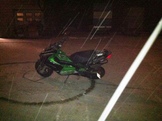 Ya mein roller im schnee spielen lassen xD und heck gespritzt gespachtelt xD so quail *_*