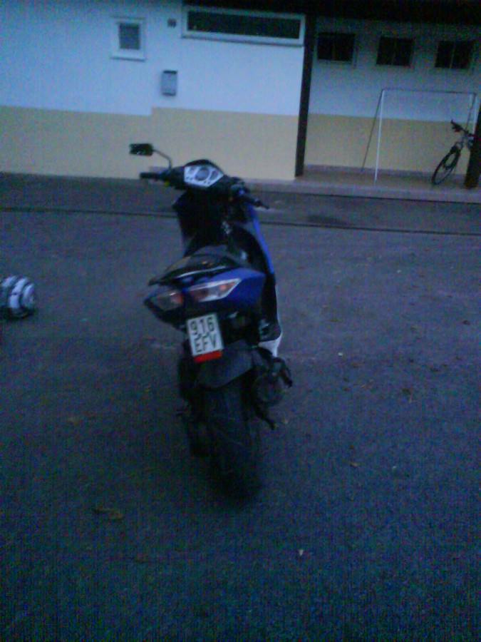 mit meim bro gelber roller is seiner ^^