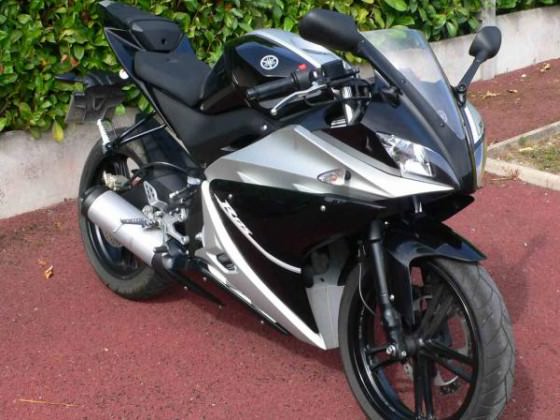 Yamaha rsv 4 125 oder yamaha yzf-r 125 ????? !!!!!!!!