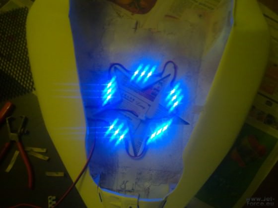 SO alles Fertig LeD`s dran und Racin gitter hinten dran xD