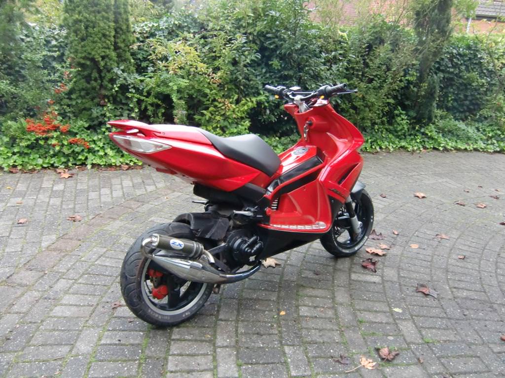 Komplett neu lackieren ? Oder einfach mal so lassen ..