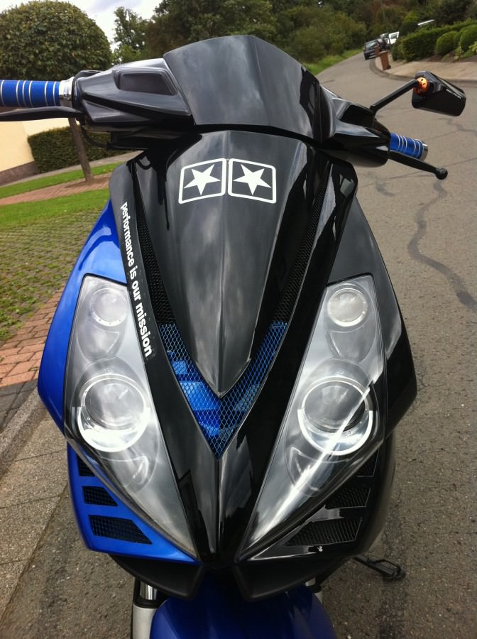 Front <3