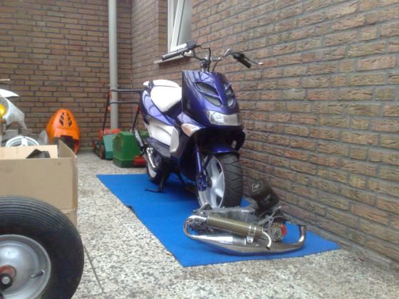 alles zu verkaufen viele jetforce felgen aerox custom heck .....