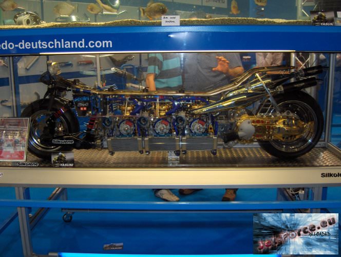 intermot106.jpg