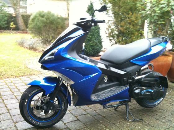 Blauer UB, Bitchezz :D