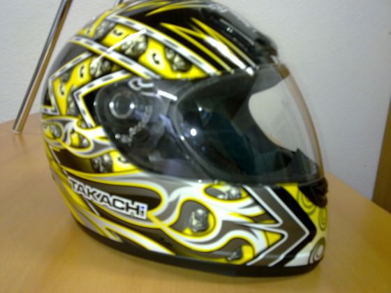 VERKAUFE Nagelneuen Gr.M Helm er ist auch in Ebay .... Wenn ihr braucht einfach PM