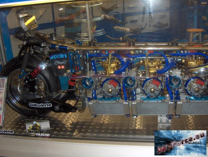intermot105.jpg