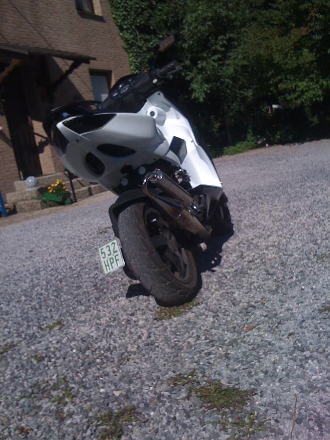 Joah momentan, verkauf die jetti aber bald und kaufe mir ne Derbi 125 ccm gpr...(: