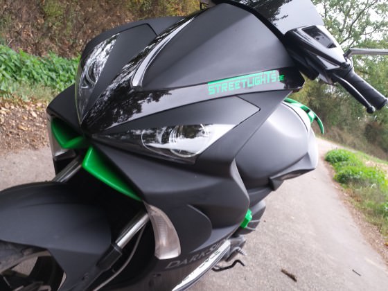 Black&Green Jet