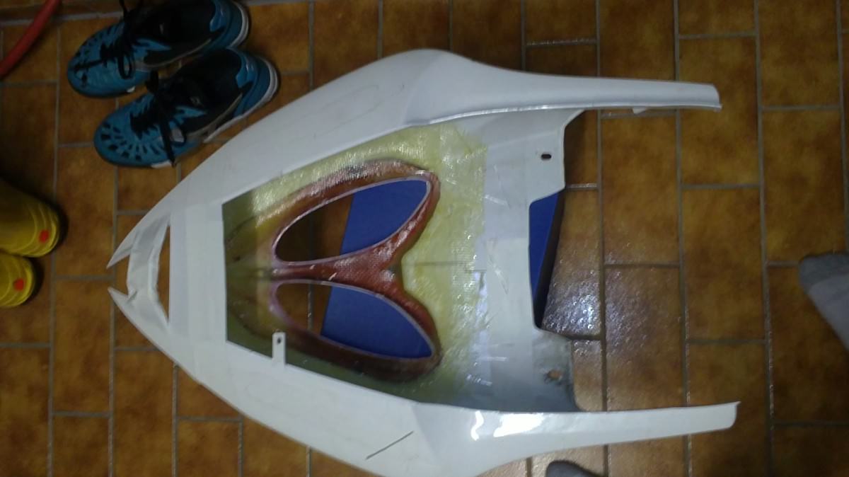 Aerox front im Heck