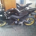 r125