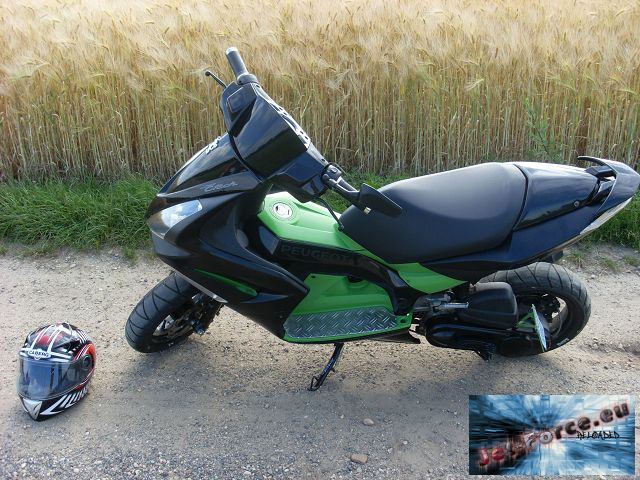 k-SL372178.JPG