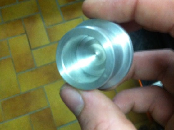 Rahmenkegel aus 7075 Aluminium gedreht