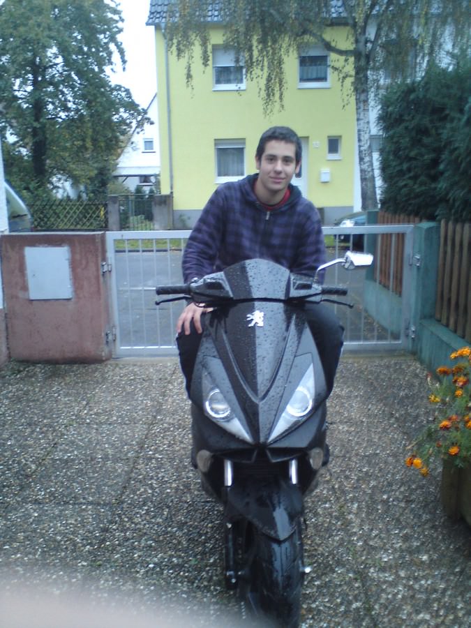 ich und mein roller :D