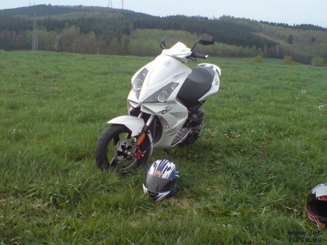 mitten auf ner riesigen Wiese