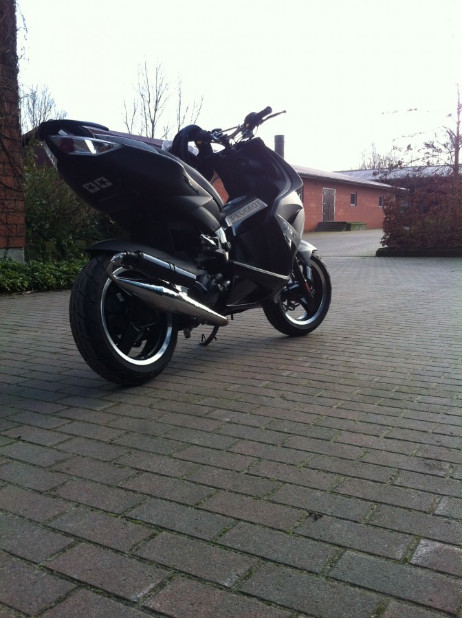 Endlich mal kam die Sonne raus deswegen direkt Runde geheizt :)